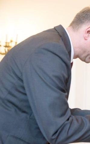 Minister Wojciech Kolarski wręczył odznaczenia za zasługi dla kultury polskiej