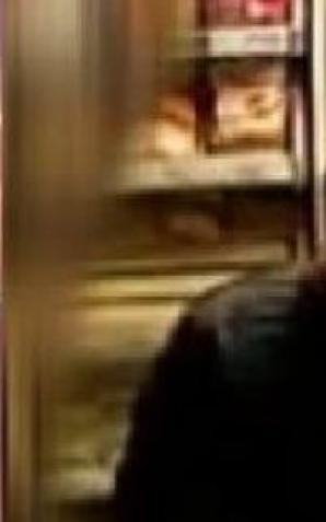 [VIDEO] Policjanci z Gdańska poszukują sprawców brutalnego rozboju