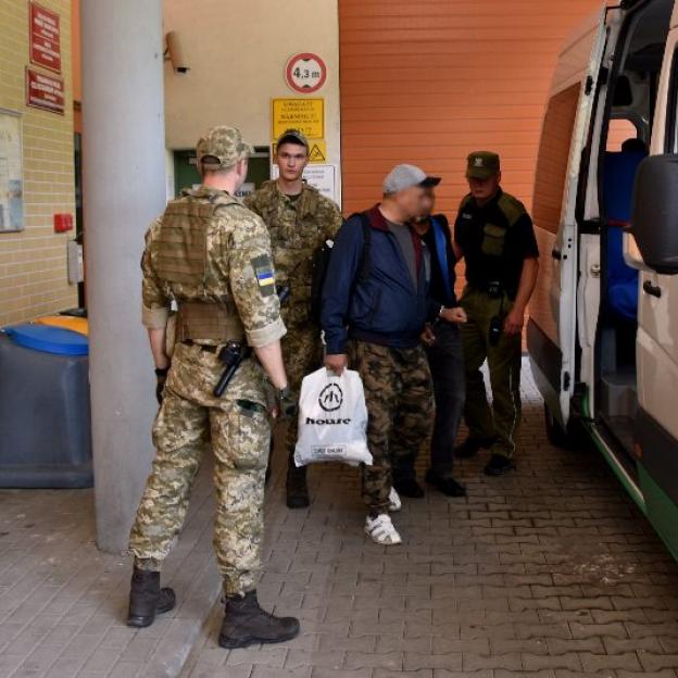 Nielegalni imigranci zatrzymani po pościgu