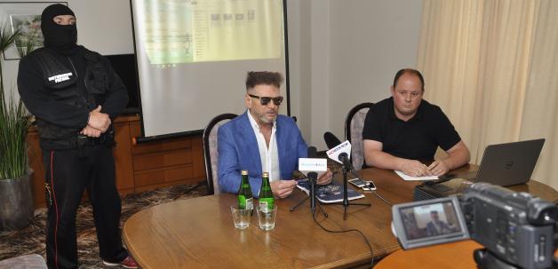 [VIDEO] Rutkowski: Nie ma przestępstwa doskonałego. 10 tysięcy euro nagrody za wskazane zleceniodawcy nękania przedsiębiorcy i podpalenia lokalu Street Burger & Pizza w Mielnie