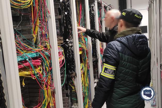 Polska, niemiecka, holenderska policja oraz Europol  ds. zwalczania cyberprzestępcząści w akcji